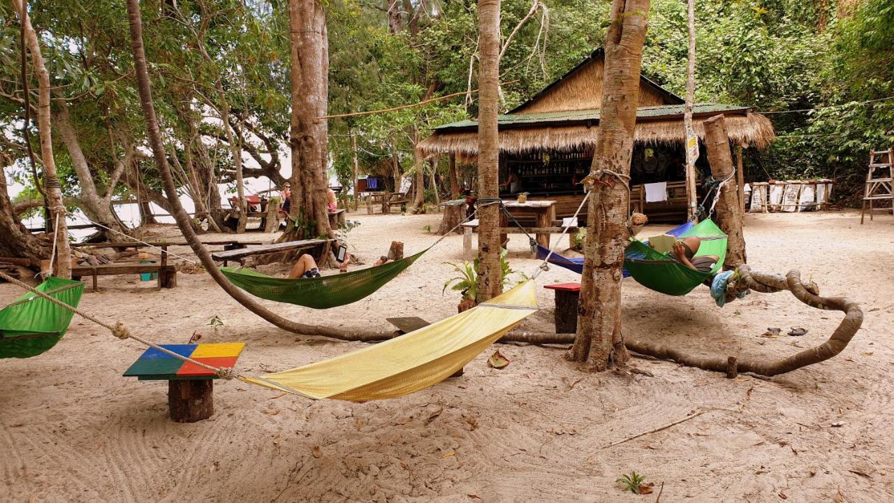 Готель Crusoe Koh Takiev Island Koh Ta Kiev Екстер'єр фото